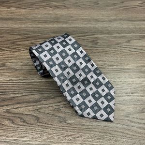 Montebello Lavender, Grey & Gold Pattern Silk Tie